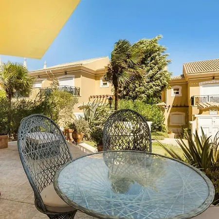 Em Luxury Golf Apartman Lagos